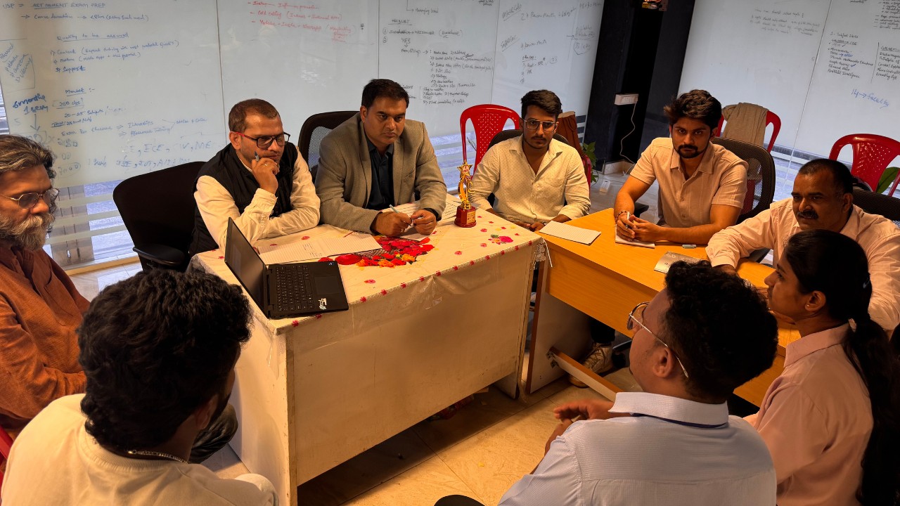 HackTheHive 2025 - LearnyHive (6)